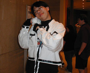 Cosplay is love! (all credit to Natsuki for this pic, A-kon 2001) Cosplay is love! (all credit to Natsuki for this pic, A-kon 2001)