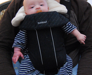 Fully outfitted and tricked out Daddy Gundam, ready to go (complete with binky controller) Fully outfitted and tricked out Daddy Gundam, ready to go (complete with binky controller)